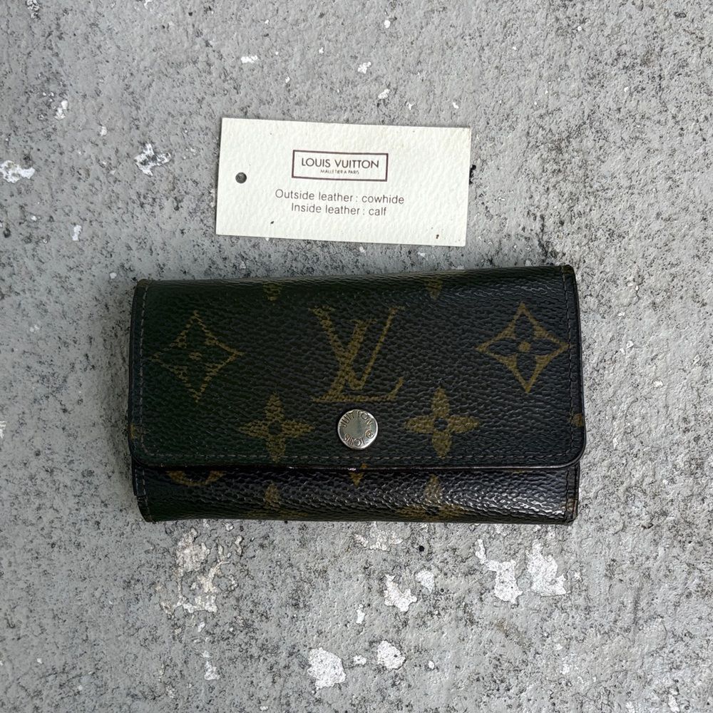 Vintage Louis Vuitton monogram key holder